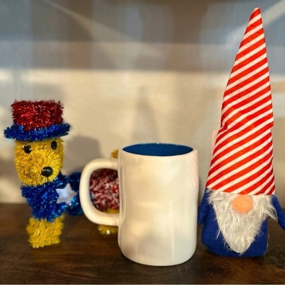 Rae Dunn USA Ceramic‎ Mug - Picture 2 of 8